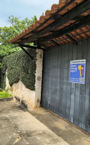 Casa de condomínio à venda com 202m², 3 quartos e 2 vagasFachada