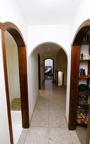 Casa à venda com 463m², 5 quartos e 6 vagasCorredor
