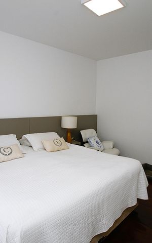 Casa à venda com 463m², 5 quartos e 6 vagasQuarto 4 - Suíte