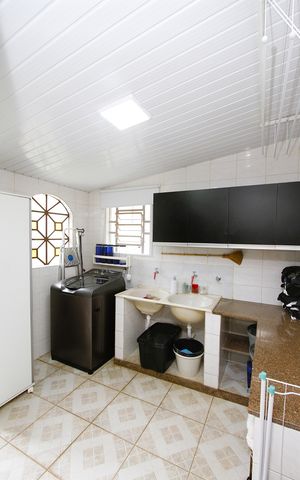 Casa à venda com 463m², 5 quartos e 6 vagasÁrea de Serviço