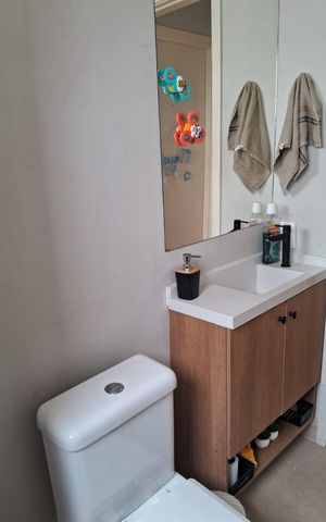 Apartamento à venda com 48m², 2 quartos e sem vaga Apartamento à venda com 48m², 2 quartos e sem vagaBanheiro