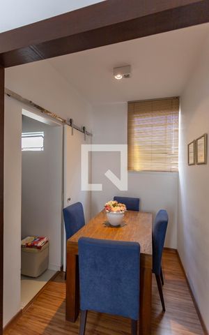 Apartamento à venda com 80m², 2 quartos e 1 vaga Apartamento à venda com 80m², 2 quartos e 1 vagaSala