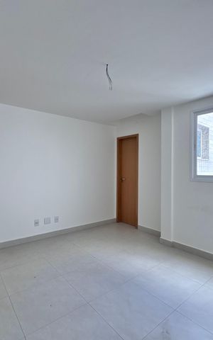 Apartamento à venda com 370m², 3 quartos e 3 vagas Apartamento à venda com 370m², 3 quartos e 3 vagasSuíte 2