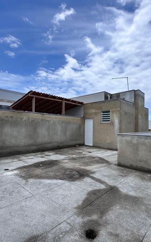 Apartamento à venda com 370m², 3 quartos e 3 vagas Apartamento à venda com 370m², 3 quartos e 3 vagasTerraço