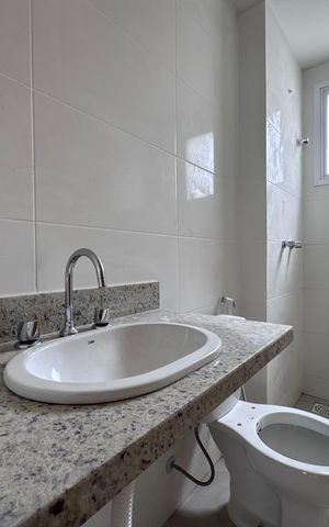 Apartamento à venda com 370m², 3 quartos e 3 vagas Apartamento à venda com 370m², 3 quartos e 3 vagasSuíte 1 - Banheiro