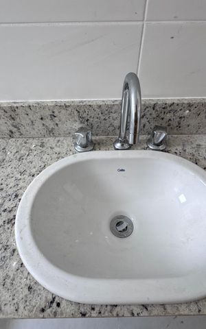 Apartamento à venda com 370m², 3 quartos e 3 vagas Apartamento à venda com 370m², 3 quartos e 3 vagasSuíte 2 - Banheiro