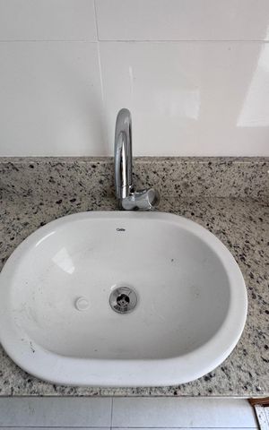 Apartamento à venda com 370m², 3 quartos e 3 vagas Apartamento à venda com 370m², 3 quartos e 3 vagasLavabo