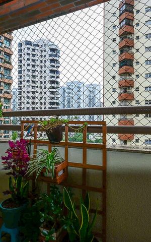 Apartamento à venda com 156m², 4 quartos e 3 vagasVaranda
