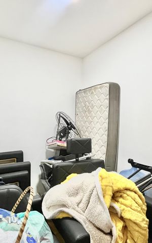Apartamento à venda com 82m², 2 quartos e sem vaga Apartamento à venda com 82m², 2 quartos e sem vagaQuarto de Serviço