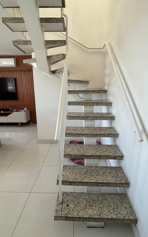 Apartamento à venda com 138m², 2 quartos e 1 vagaEscada