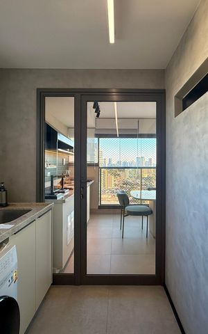 Apartamento à venda com 92m², 2 quartos e 2 vagas Apartamento à venda com 92m², 2 quartos e 2 vagasÁrea de Serviço