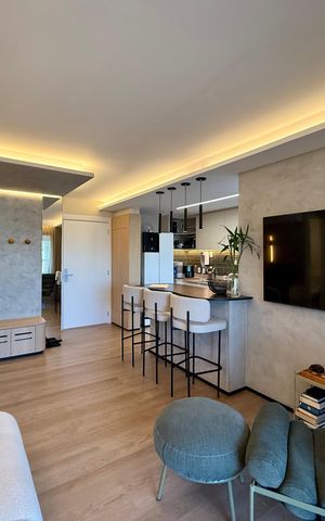Apartamento à venda com 92m², 2 quartos e 2 vagas Apartamento à venda com 92m², 2 quartos e 2 vagasSala