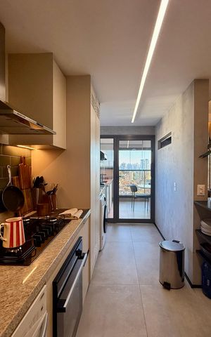 Apartamento à venda com 92m², 2 quartos e 2 vagas Apartamento à venda com 92m², 2 quartos e 2 vagasCozinha