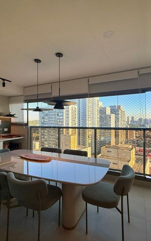 Apartamento à venda com 92m², 2 quartos e 2 vagas Apartamento à venda com 92m², 2 quartos e 2 vagasVaranda
