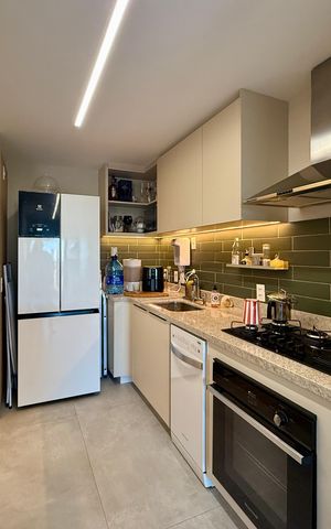 Apartamento à venda com 92m², 2 quartos e 2 vagas Apartamento à venda com 92m², 2 quartos e 2 vagasCozinha