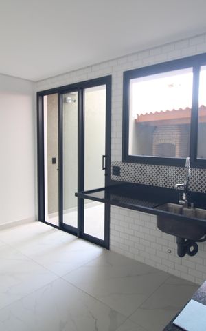 Apartamento à venda com 155m², 3 quartos e 2 vagasCozinha