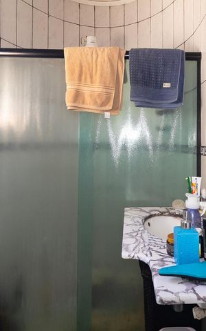 Casa à venda com 222m², 3 quartos e 2 vagas Casa à venda com 222m², 3 quartos e 2 vagasBanheiro da Suíte