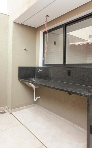 Casa à venda com 155m², 3 quartos e 2 vagasÁrea de Serviço