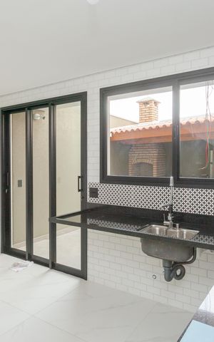 Casa à venda com 155m², 3 quartos e 2 vagasCozinha