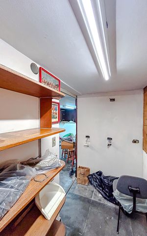 Casa à venda com 295m², 4 quartos e 6 vagasDespensa