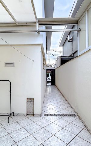 Casa à venda com 295m², 4 quartos e 6 vagasÁrea externa