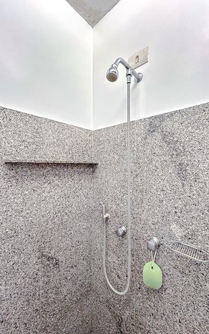Casa à venda com 295m², 4 quartos e 6 vagasBanheiro