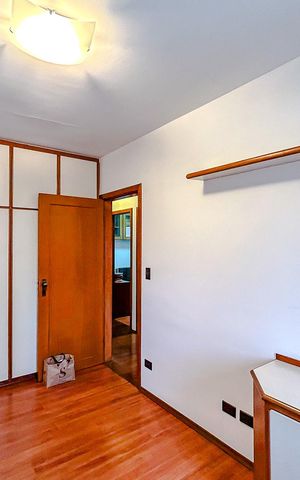 Casa à venda com 295m², 4 quartos e 6 vagasQuarto 1