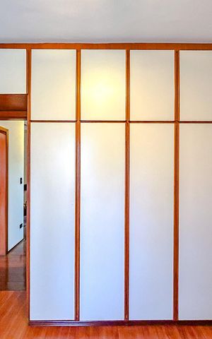 Casa à venda com 295m², 4 quartos e 6 vagasQuarto 2