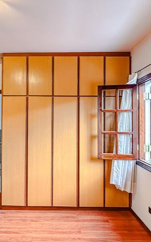 Casa à venda com 295m², 4 quartos e 6 vagasSuíte