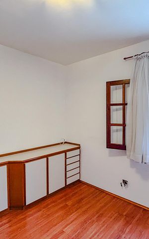 Casa à venda com 295m², 4 quartos e 6 vagasQuarto 2