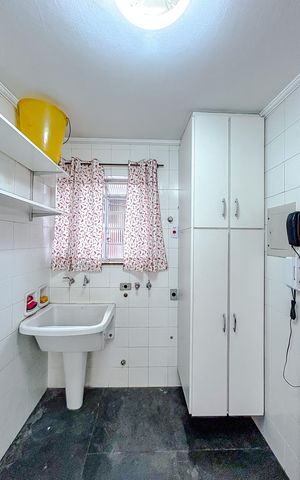 Casa à venda com 295m², 4 quartos e 6 vagasÁrea de Serviço