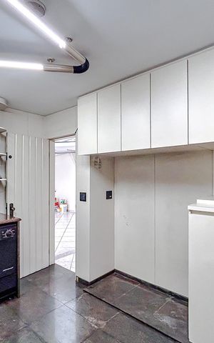 Casa à venda com 295m², 4 quartos e 6 vagasCozinha