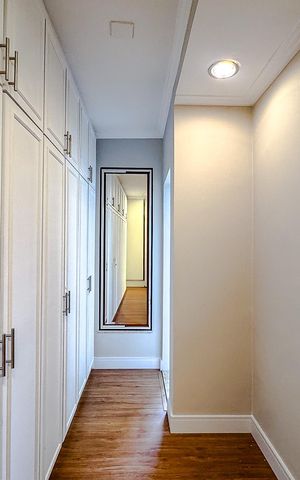 Casa para alugar com 385m², 4 quartos e 4 vagas Casa para alugar com 385m², 4 quartos e 4 vagasQuarto 3 - Suíte