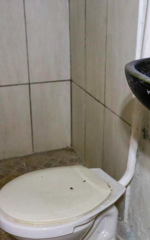 Casa para alugar com 30m², 1 quarto e sem vaga Casa para alugar com 30m², 1 quarto e sem vagaBanheiro