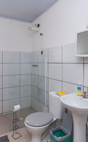 Casa à venda com 457m², 5 quartos e 4 vagasBanheiro - Casa 4