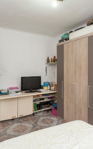 Casa à venda com 457m², 5 quartos e 4 vagasQuarto - Casa 1