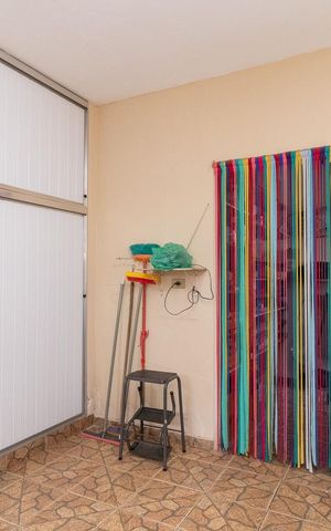 Casa à venda com 150m², 3 quartos e 1 vagaÁrea de Serviço