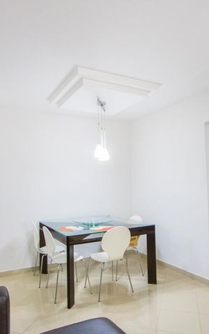 Apartamento à venda com 89m², 3 quartos e 2 vagas Apartamento à venda com 89m², 3 quartos e 2 vagasSala
