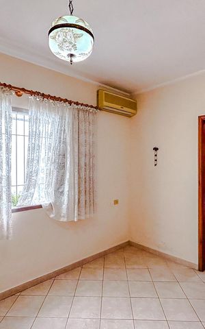 Casa à venda com 245m², 4 quartos e 2 vagasSuíte 1