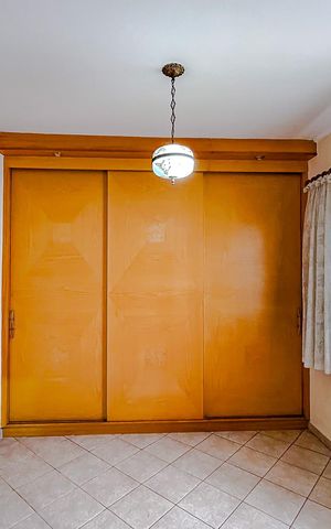 Casa à venda com 245m², 4 quartos e 2 vagasSuíte 1