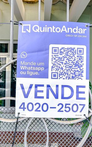 Casa à venda com 245m², 4 quartos e 2 vagasPlaquinha