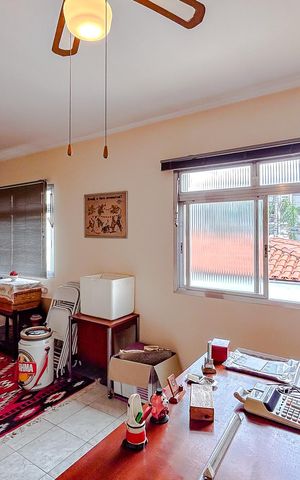 Casa à venda com 245m², 4 quartos e 2 vagasEdícula
