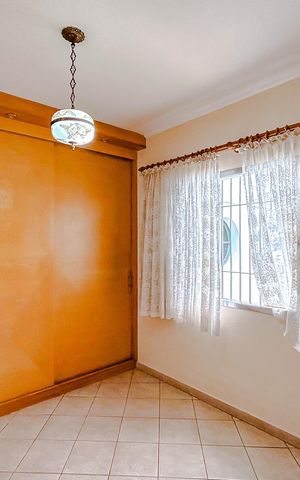 Casa à venda com 245m², 4 quartos e 2 vagasSuíte 1