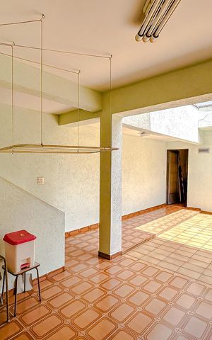 Casa à venda com 245m², 4 quartos e 2 vagasÁrea de Serviço