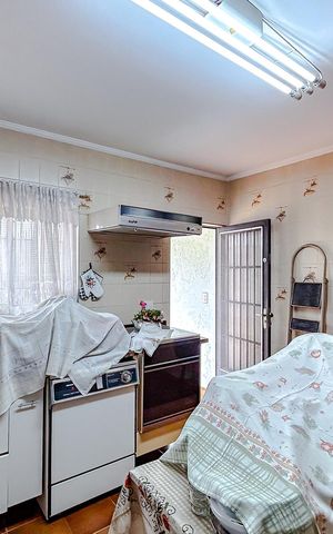 Casa à venda com 245m², 4 quartos e 2 vagasCozinha
