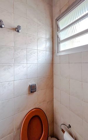 Casa à venda com 245m², 4 quartos e 2 vagasBanheiro da Edícula