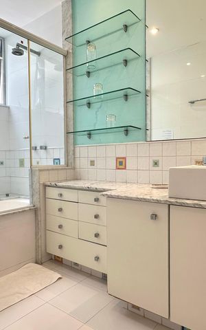 Apartamento à venda com 309m², 5 quartos e 3 vagas