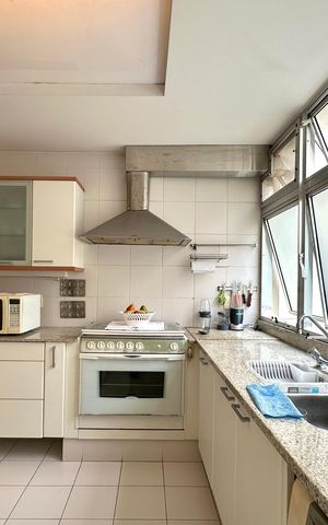Apartamento à venda com 309m², 5 quartos e 3 vagas