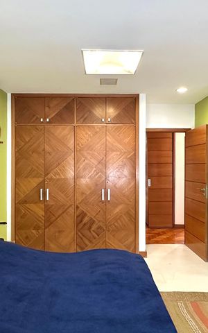Apartamento à venda com 309m², 5 quartos e 3 vagas