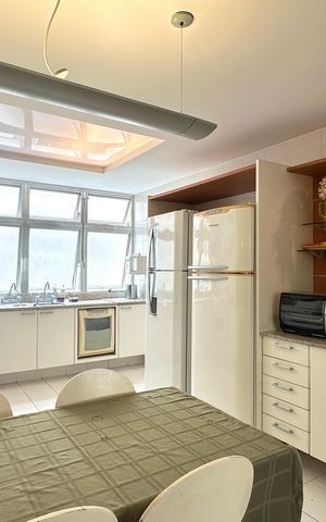 Apartamento à venda com 309m², 5 quartos e 3 vagas